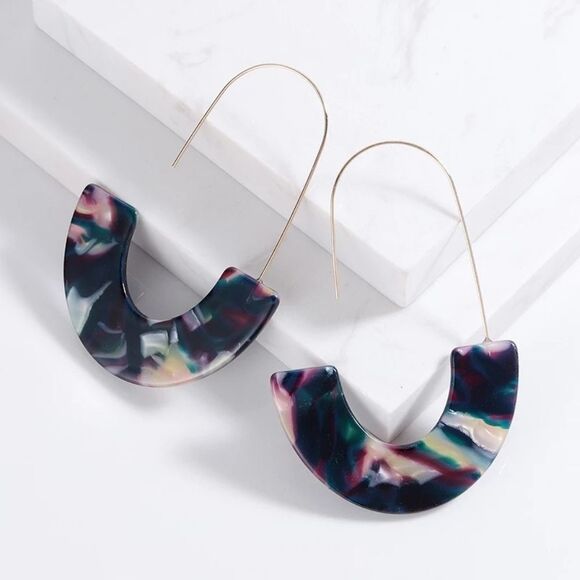 BaubleBar Faidra Resin Drop Earrings in Navy - Picture 2 of 8